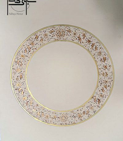 حاشیه تذهیب و حلکاری دایره طلایی